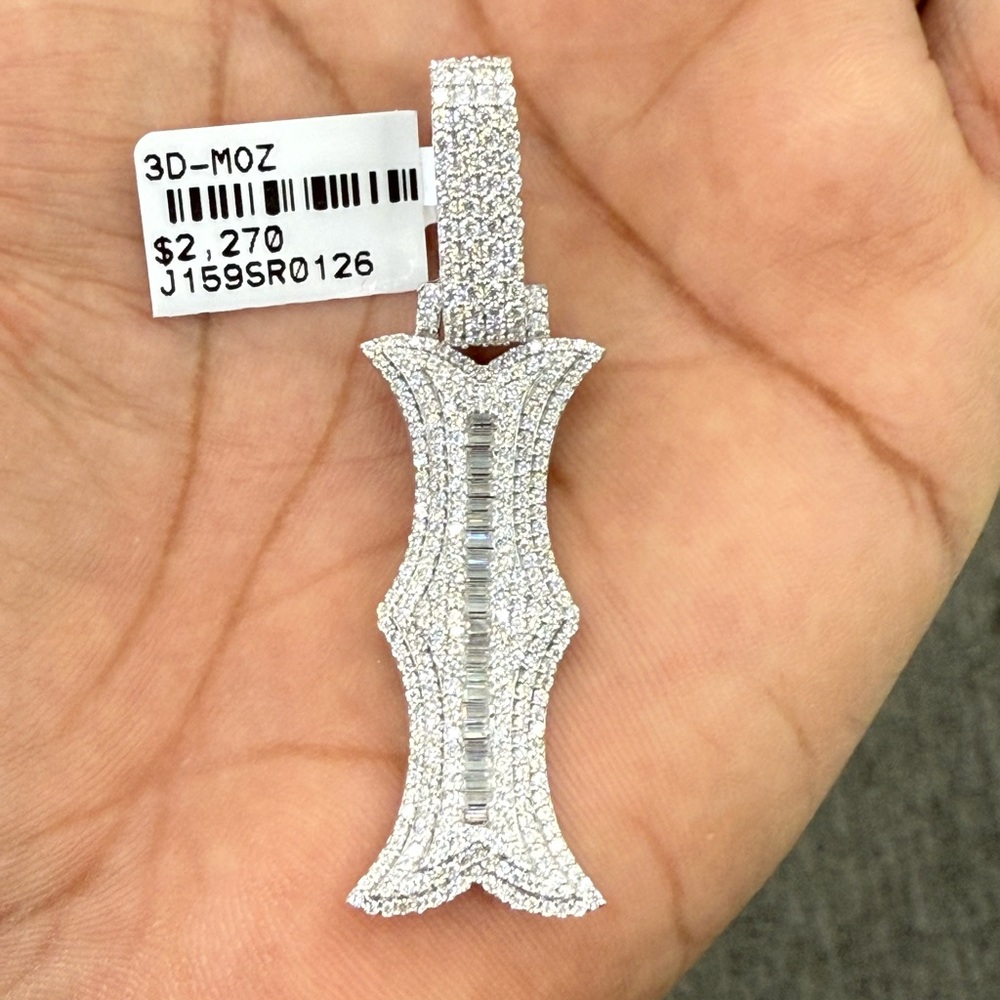 925 Sterling Silver moissanite diamond later I pendant